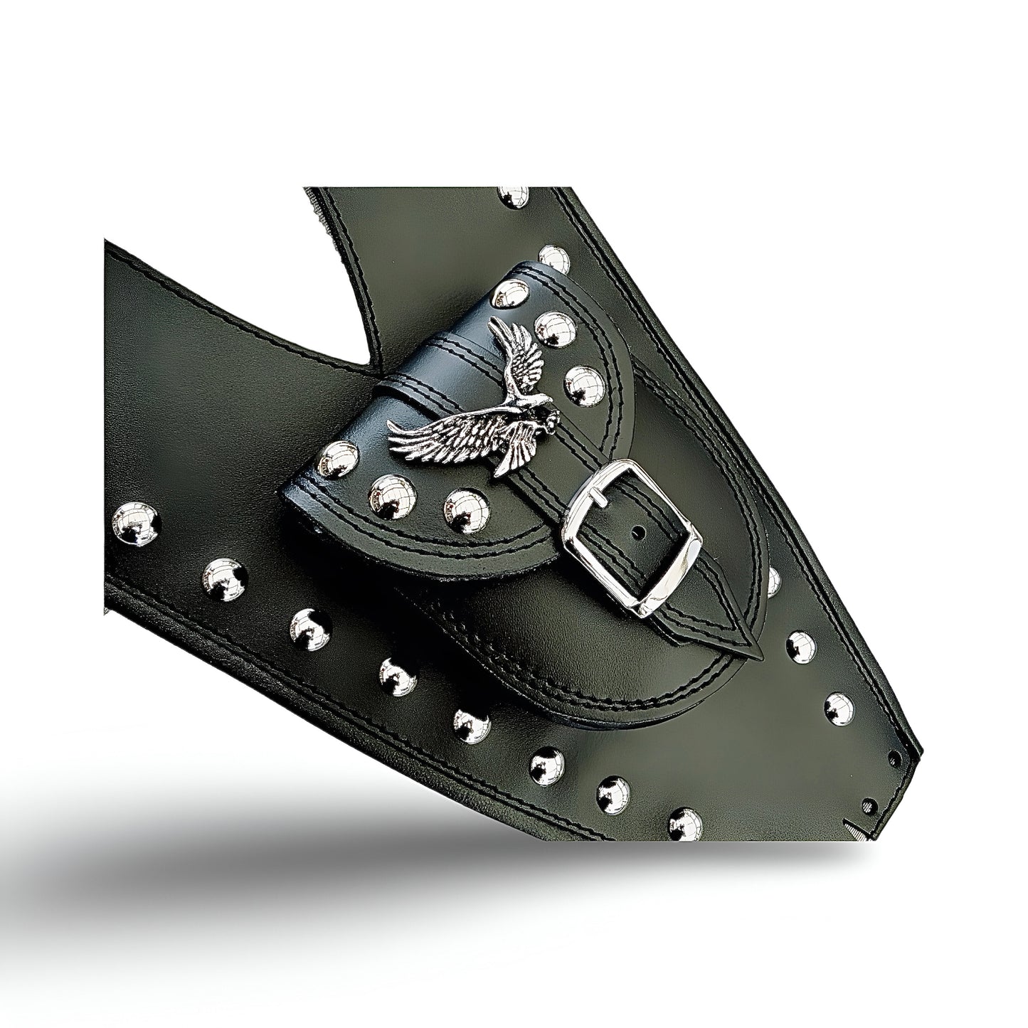 Upgrade your Kawasaki VN 800 Vulcan Classic and Custom with this handcrafted leather tank belt, combining style, protection, and functionality. A must-have for cruiser enthusiasts!