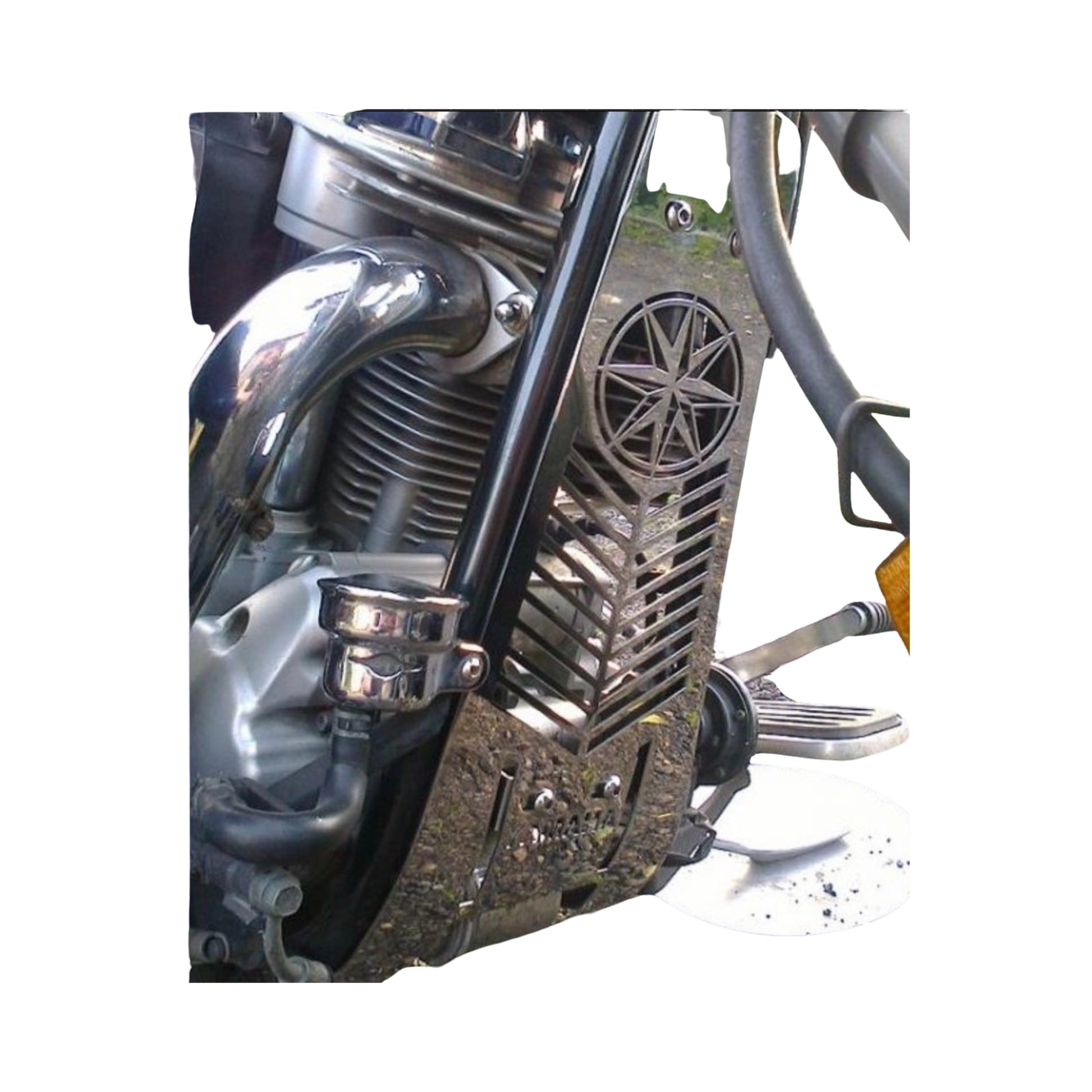 Radiator / Engine Cover - Yamaha XV 1900 Raider