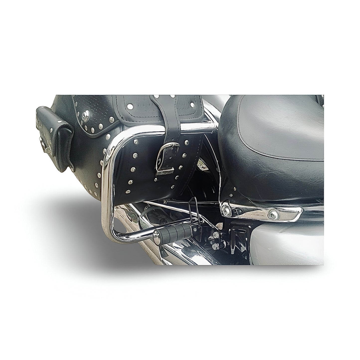 Rear Crash Bars for Suzuki C 800 Intruder (C 80 Boulevard) – Saddlebags & Pann